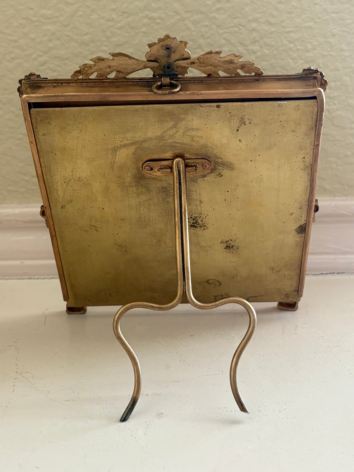 Vintage Brass Lion Head French Frame