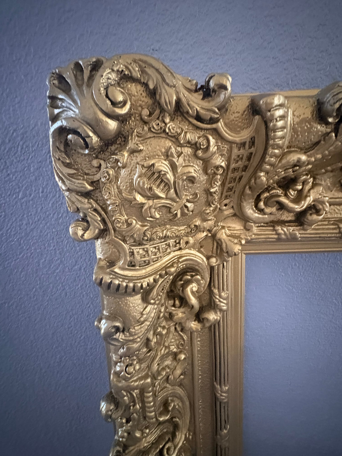 Chunky Gold Frame 20x24