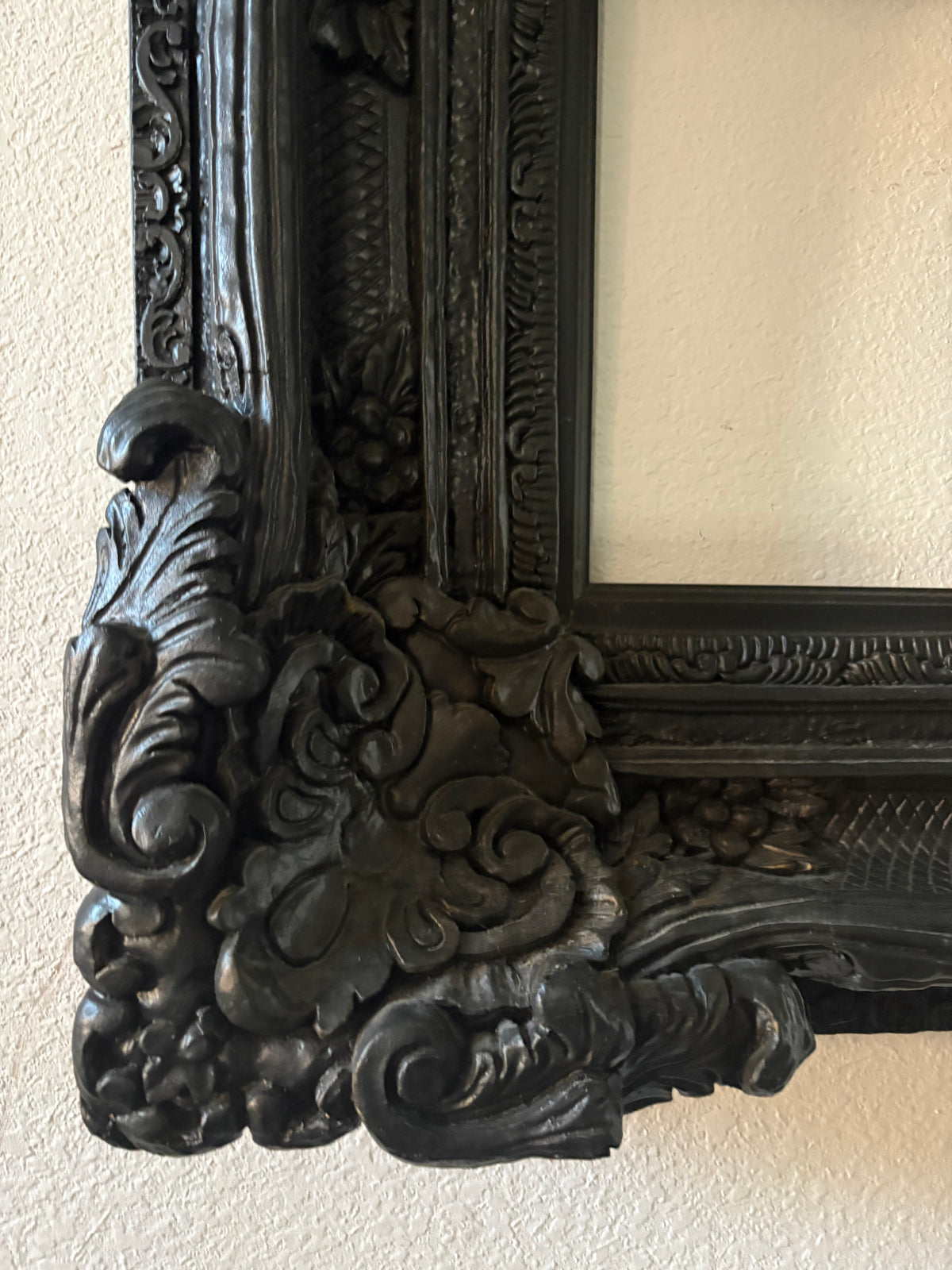 Large Vintage Ornate Chunky Frame